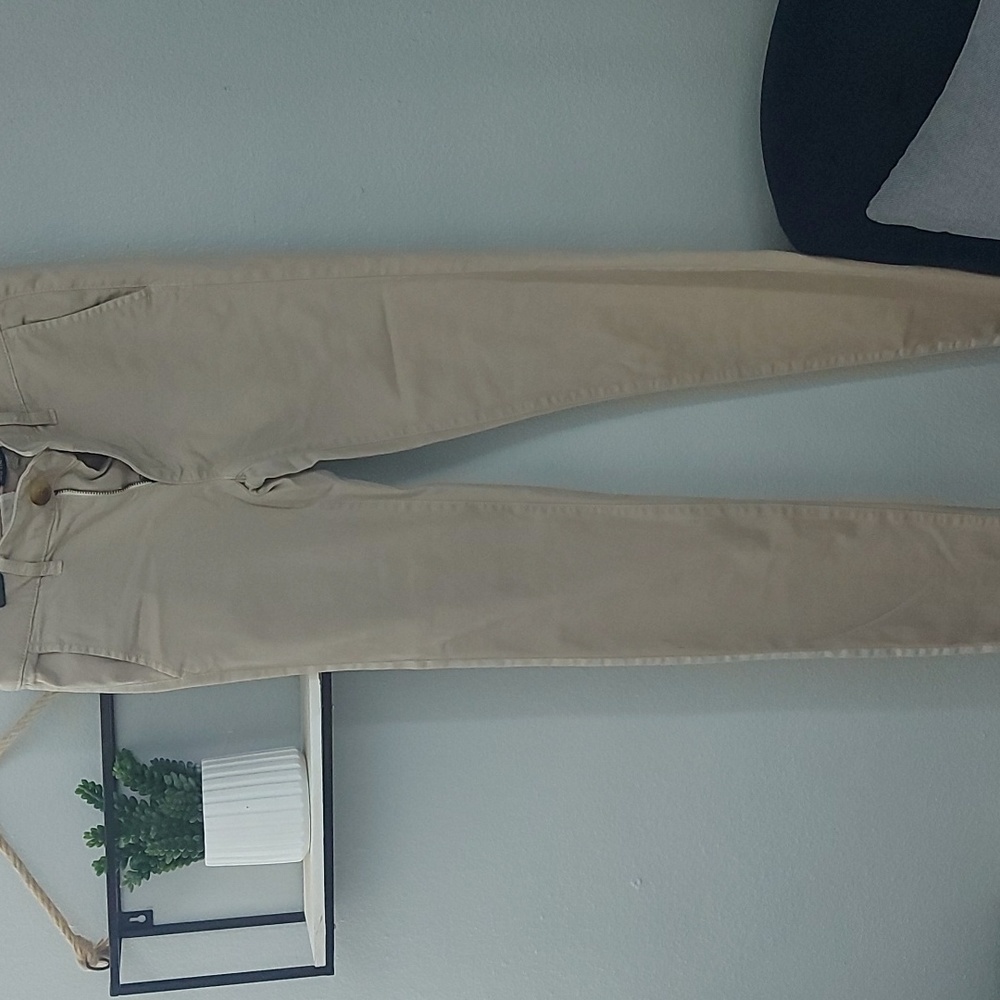 American Eagle kaki pants